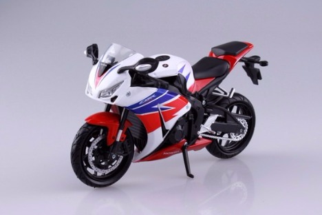 スカイネット 1 12 完成品バイク ホンダ Cbr1000rr トリコロール ホビーの総合通販サイトならホビーストック